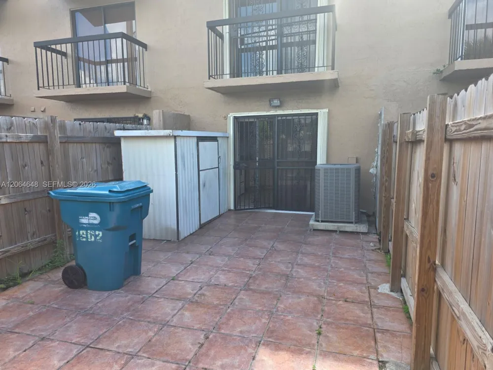 1823 SW 107th Ave #1602 Miami, FL 33165