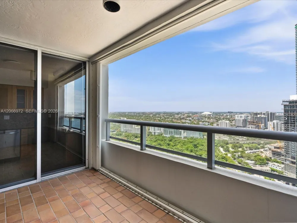 1541 Brickell Ave #B3804 Miami, FL 33129