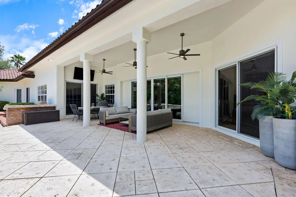 4051 E RIDGEVIEW DRIVE Davie, FL 33330