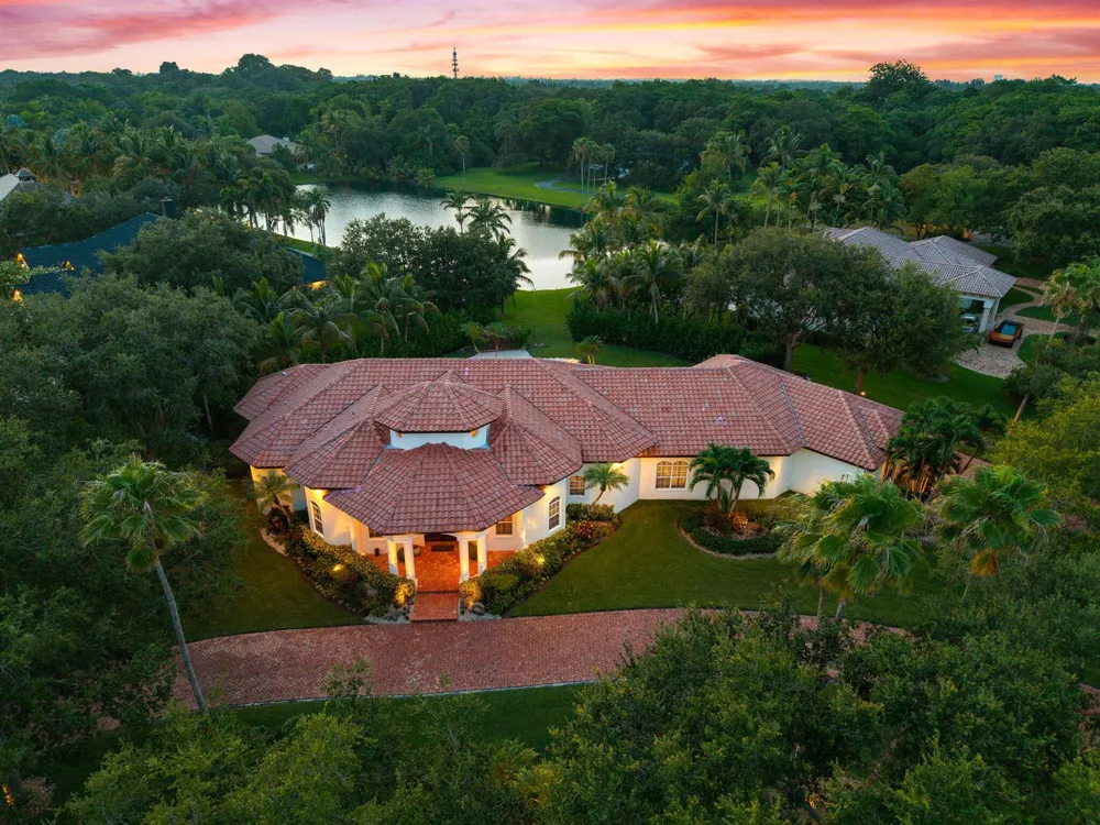 4051 E RIDGEVIEW DRIVE Davie, FL 33330