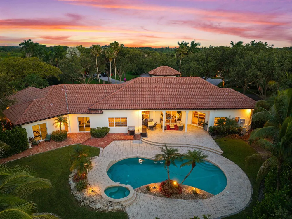 4051 E RIDGEVIEW DRIVE Davie, FL 33330