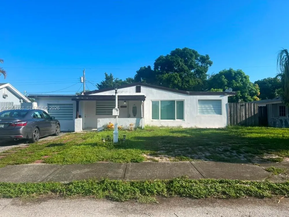 6841 Atlanta St Hollywood, FL 33024