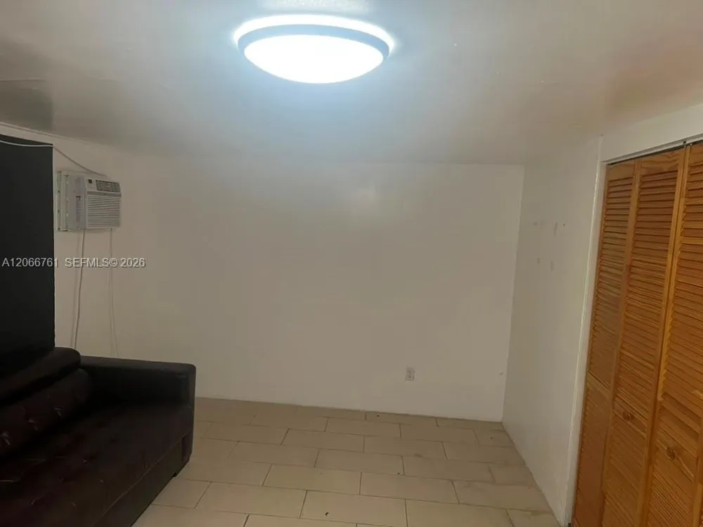 6841 Atlanta St Hollywood, FL 33024