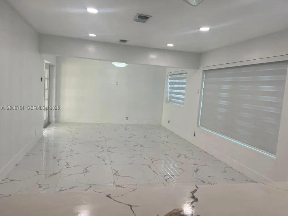 6841 Atlanta St Hollywood, FL 33024