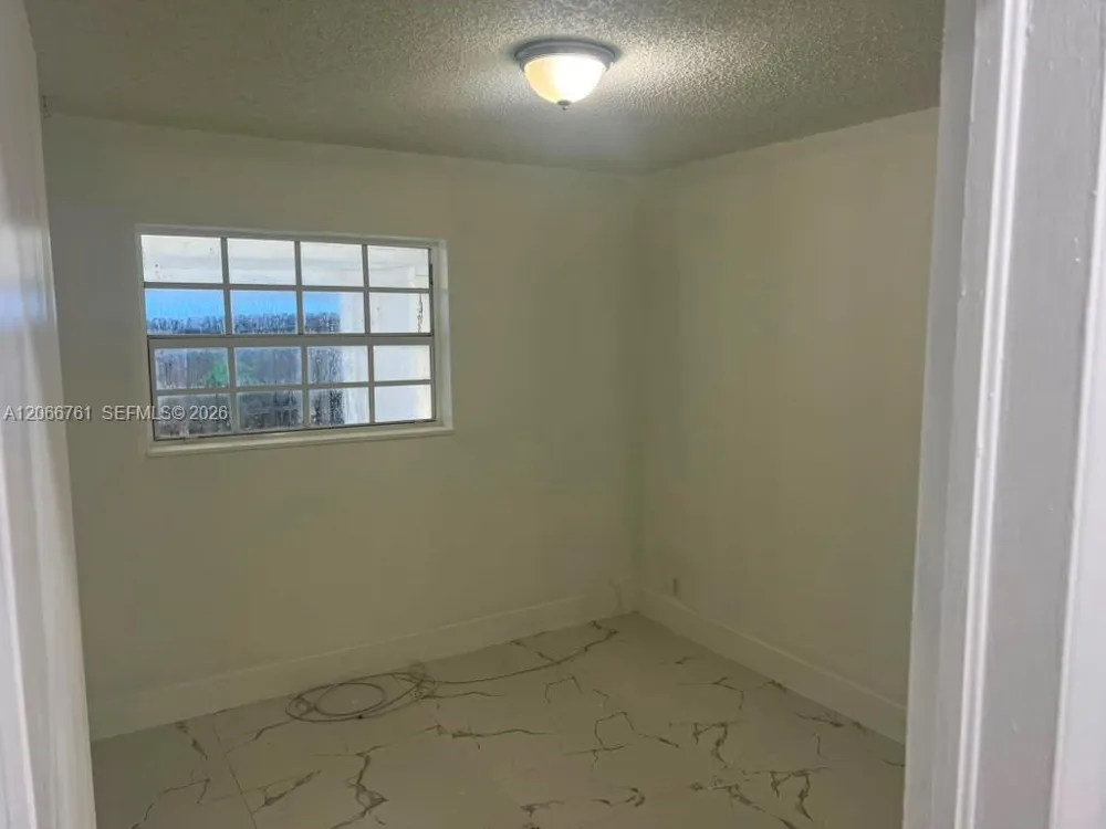6841 Atlanta St Hollywood, FL 33024
