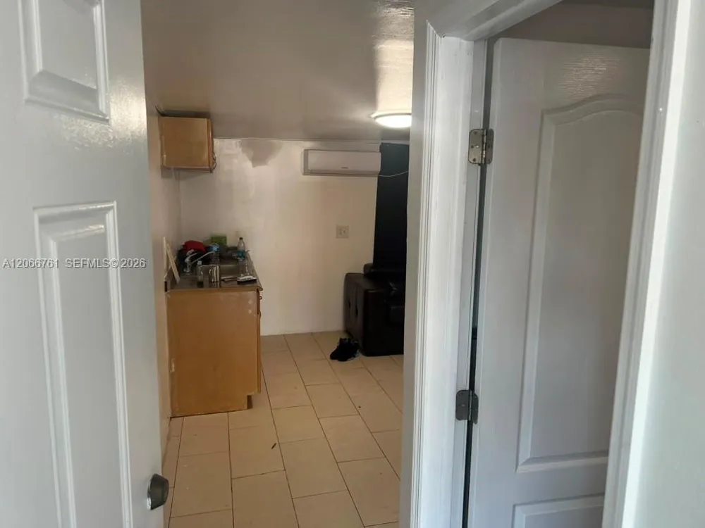 6841 Atlanta St Hollywood, FL 33024