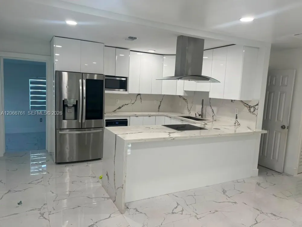 6841 Atlanta St Hollywood, FL 33024