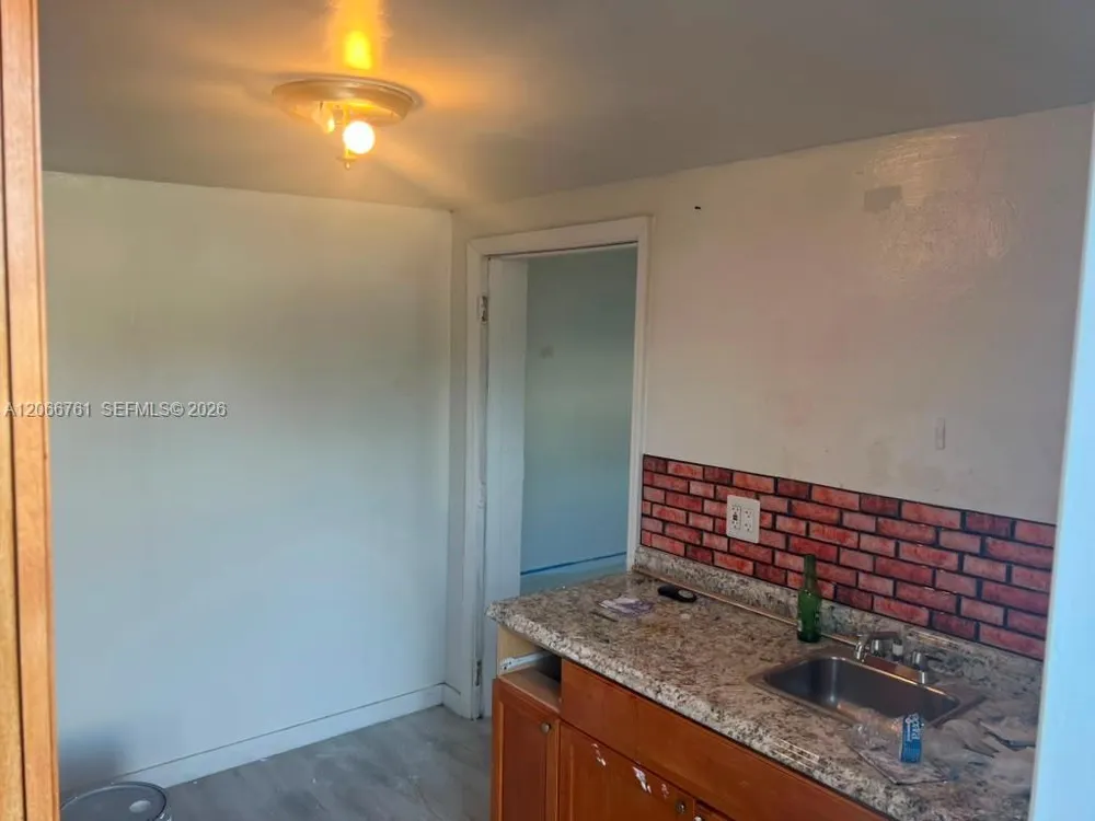 6841 Atlanta St Hollywood, FL 33024