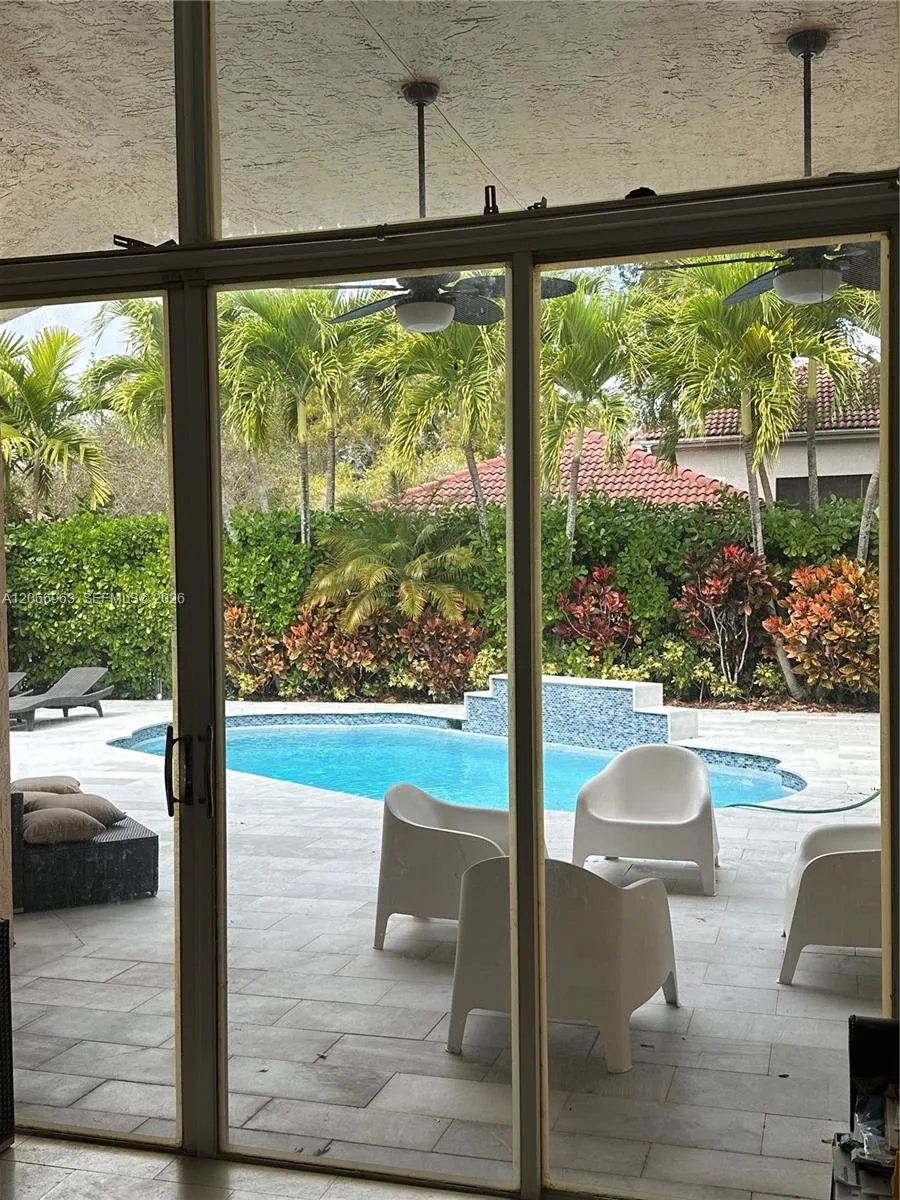 966 SPOONBILL CIR Weston, FL 33326
