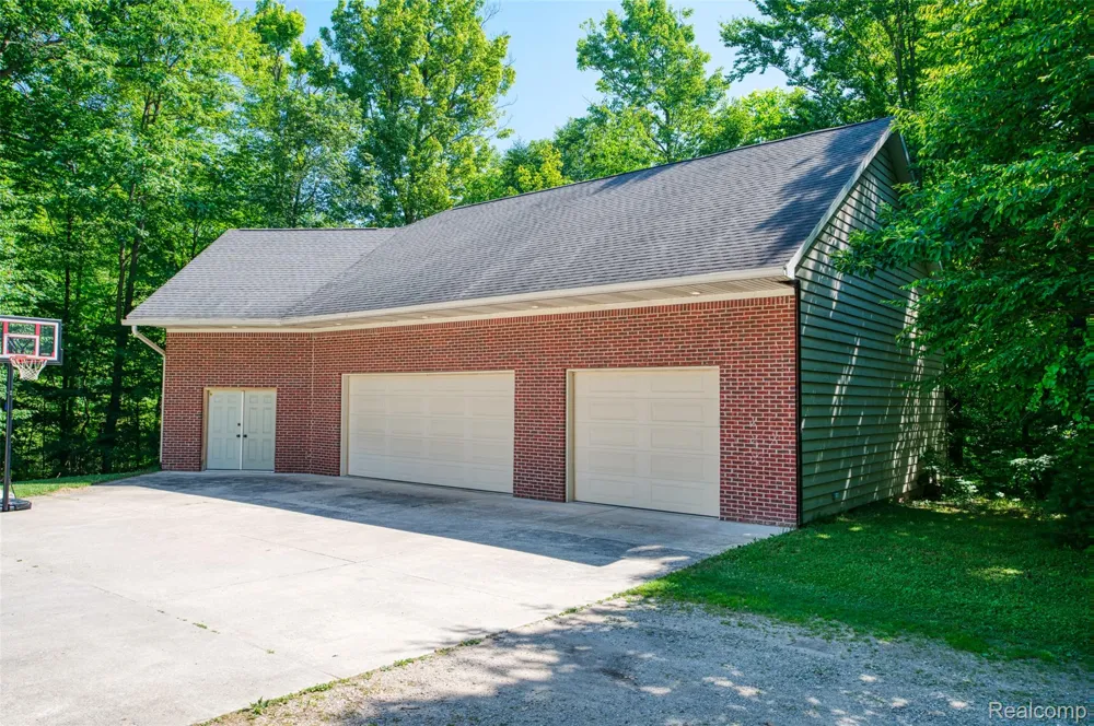 2280 Bullard Road Hartland Township, MI 48353