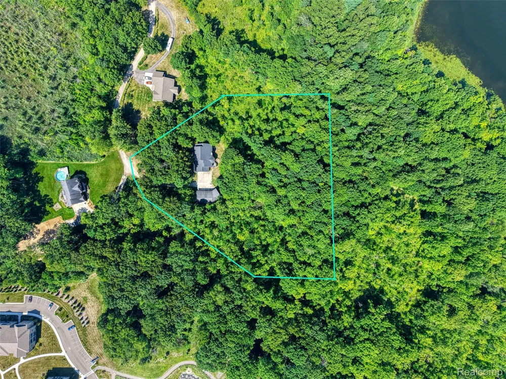2280 Bullard Road Hartland Township, MI 48353