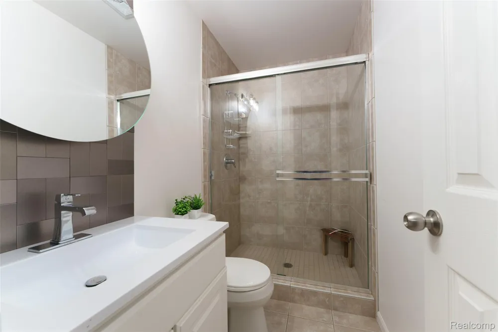 2280 Bullard Road Hartland Township, MI 48353