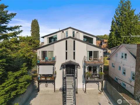 3211 Nassau Street #2