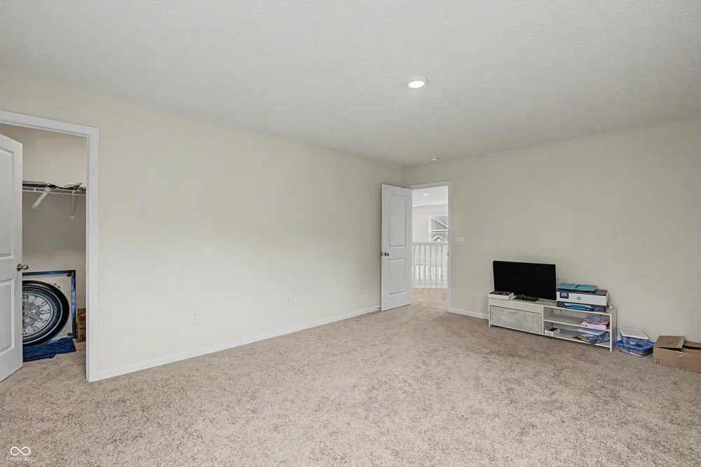 7696 Rolling Green Drive Plainfield, IN 46168
