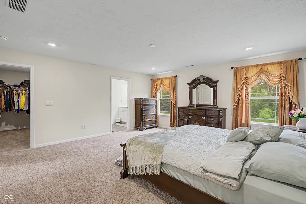 7696 Rolling Green Drive Plainfield, IN 46168