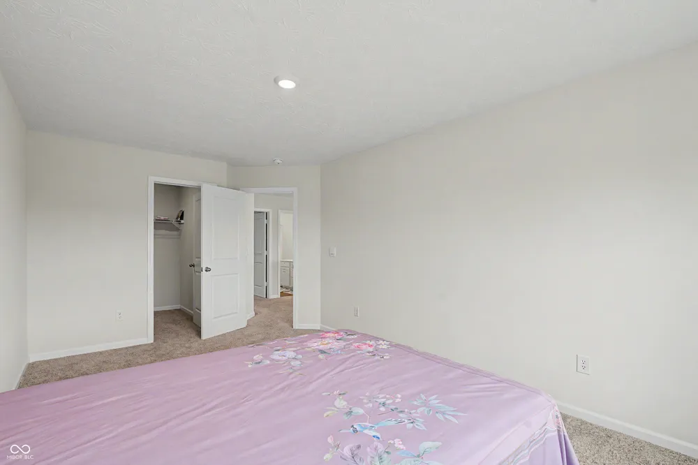 7696 Rolling Green Drive Plainfield, IN 46168