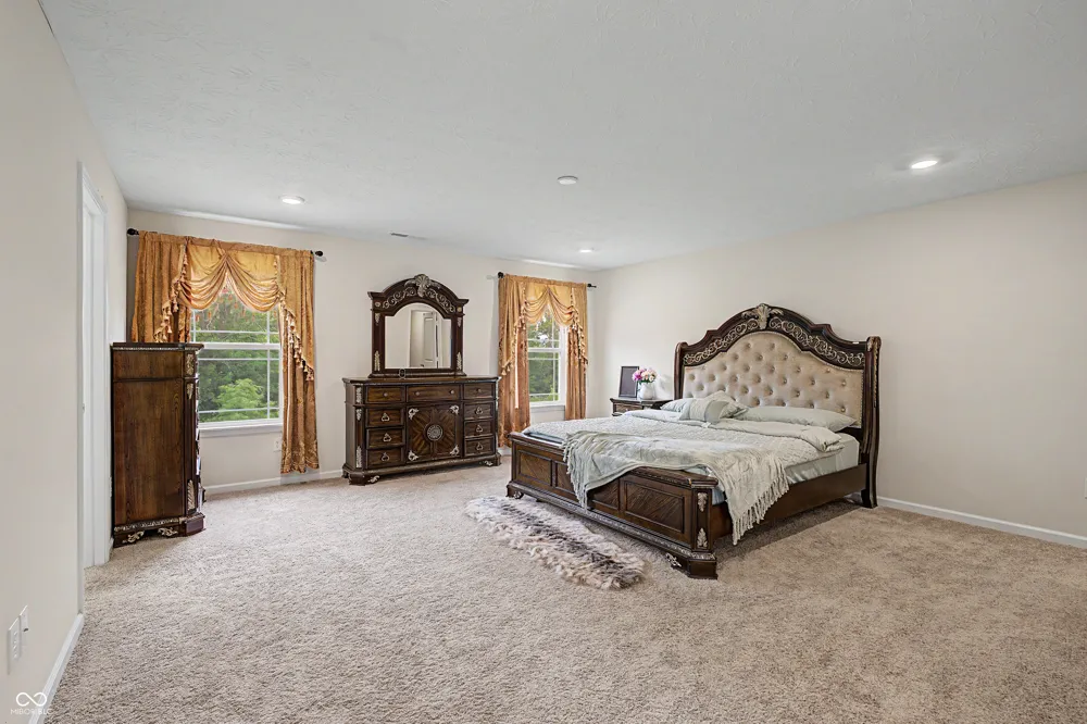 7696 Rolling Green Drive Plainfield, IN 46168