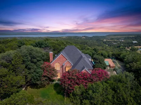 616 Redbud Court
