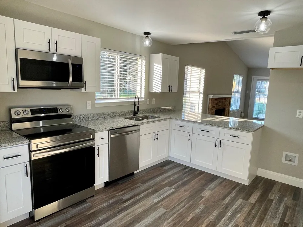 3917 Queens Court Garland, TX 75043