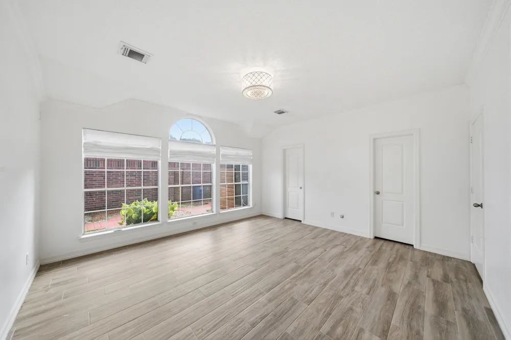 515 Pine Ridge Court Friendswood, TX 77546