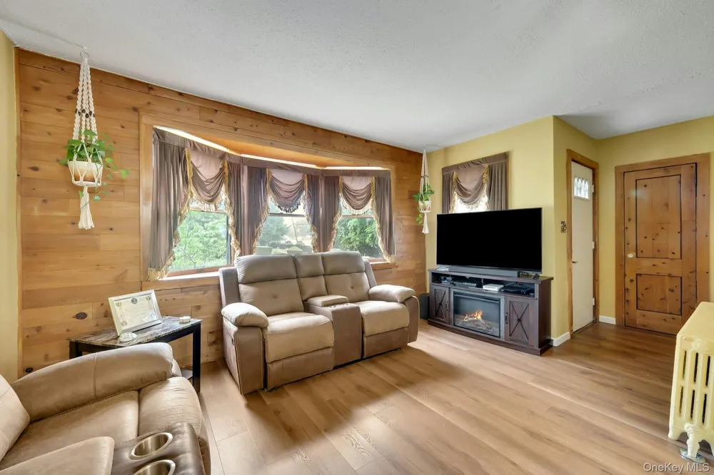 189D Edgewater Park #D Bronx, NY 10465