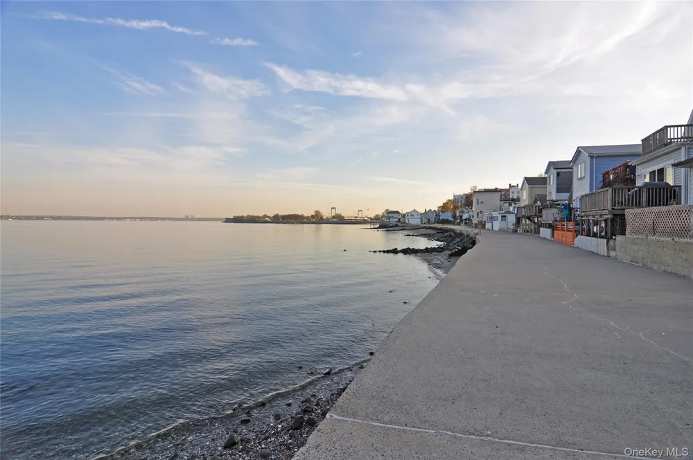 189D Edgewater Park #D Bronx, NY 10465