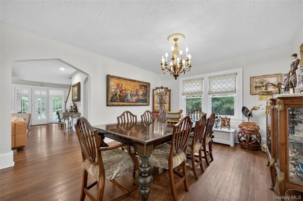 45 Cedar Drive Great Neck, NY 11021