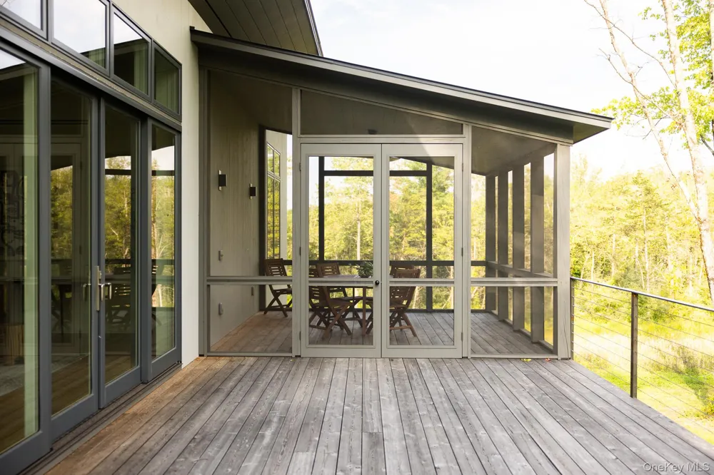 195 Mohonk Road High Falls, NY 12440