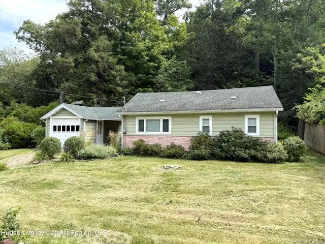 2946 State Route 32 Kingston, NY 12401