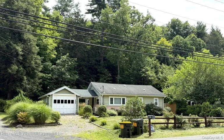 2946 State Route 32 Kingston, NY 12401
