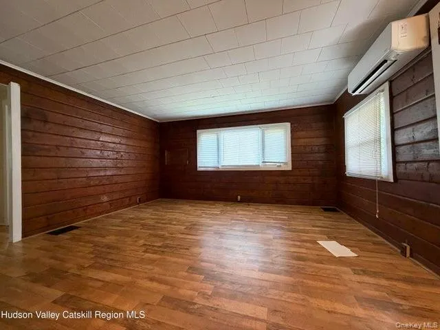 2946 State Route 32 Kingston, NY 12401