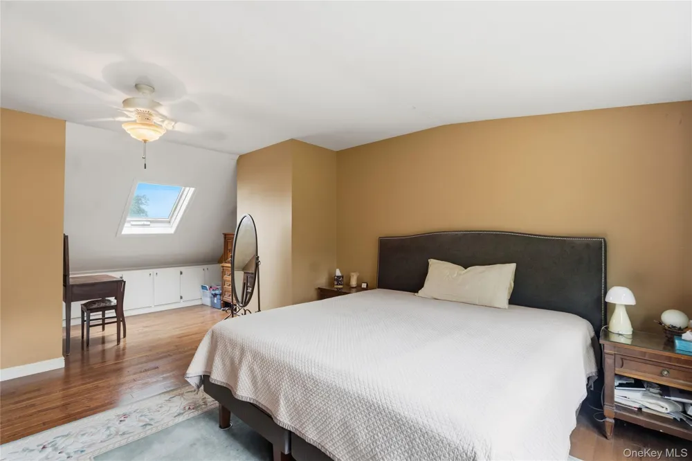 31 Eastwood Drive North Babylon, NY 11703