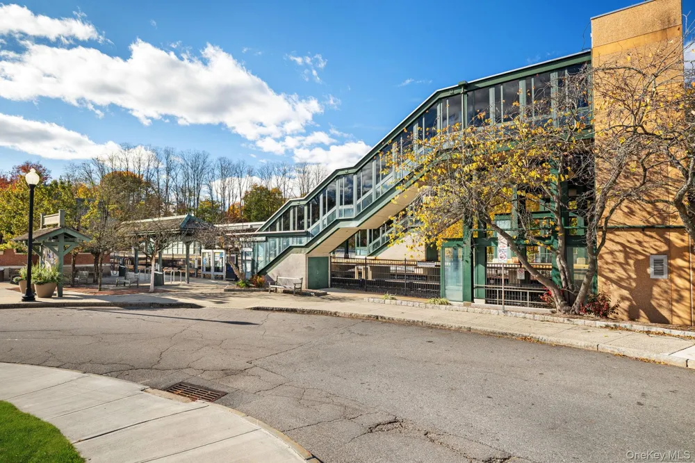 27 Winding Lane Bedford Hills, NY 10507
