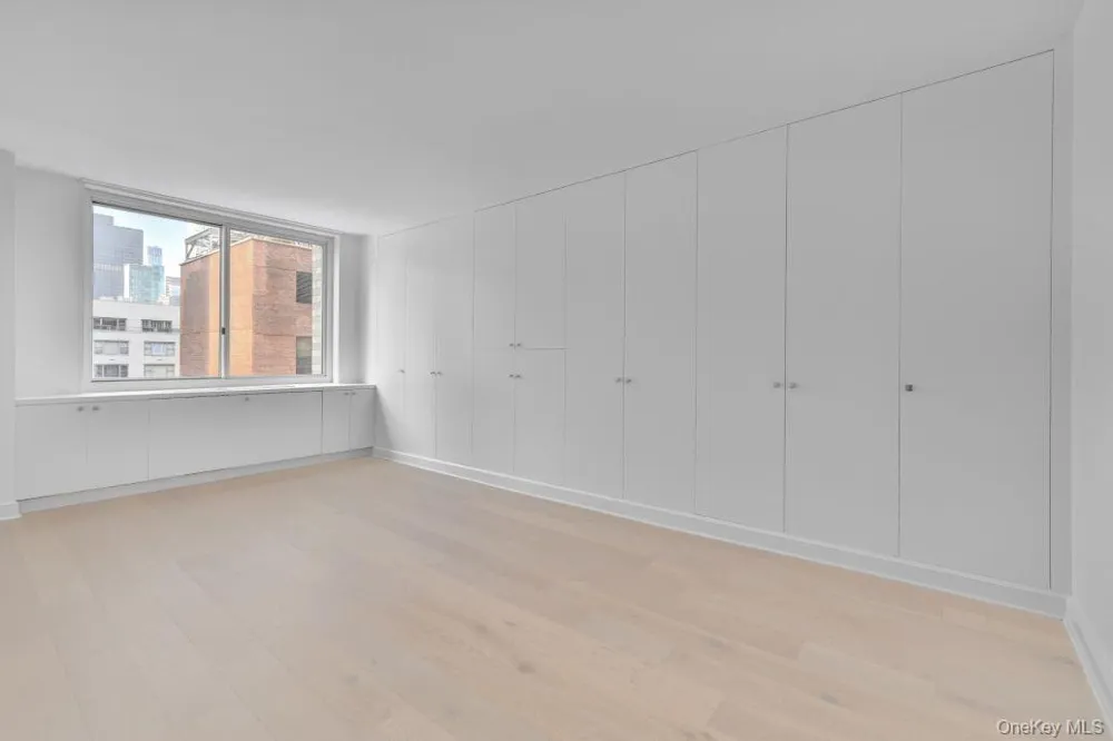 220 E 65th Street #11C New York (Manhattan), NY 10065