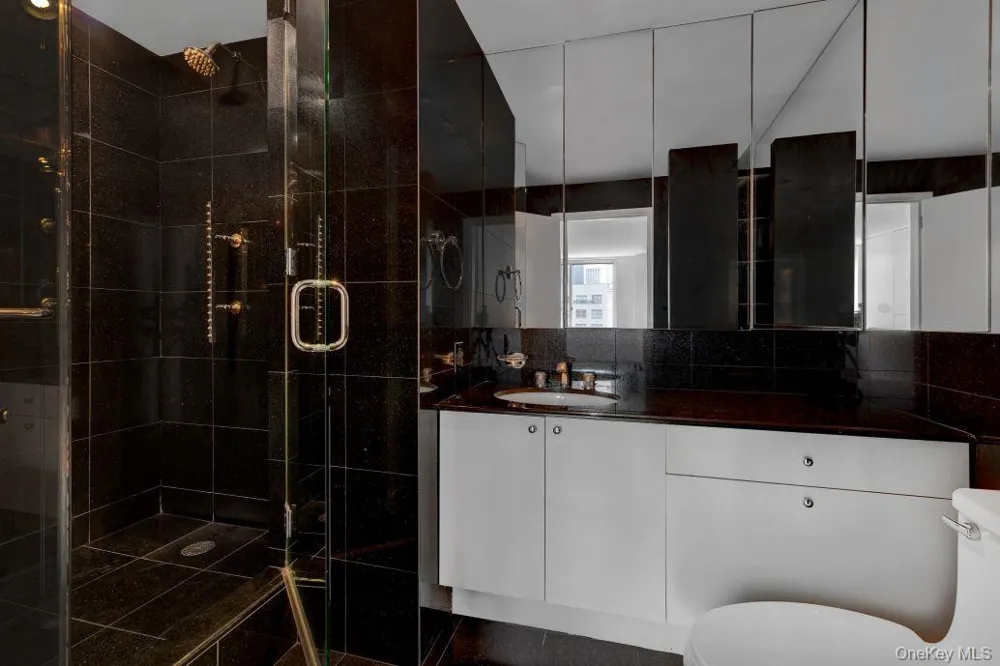 220 E 65th Street #11C New York (Manhattan), NY 10065
