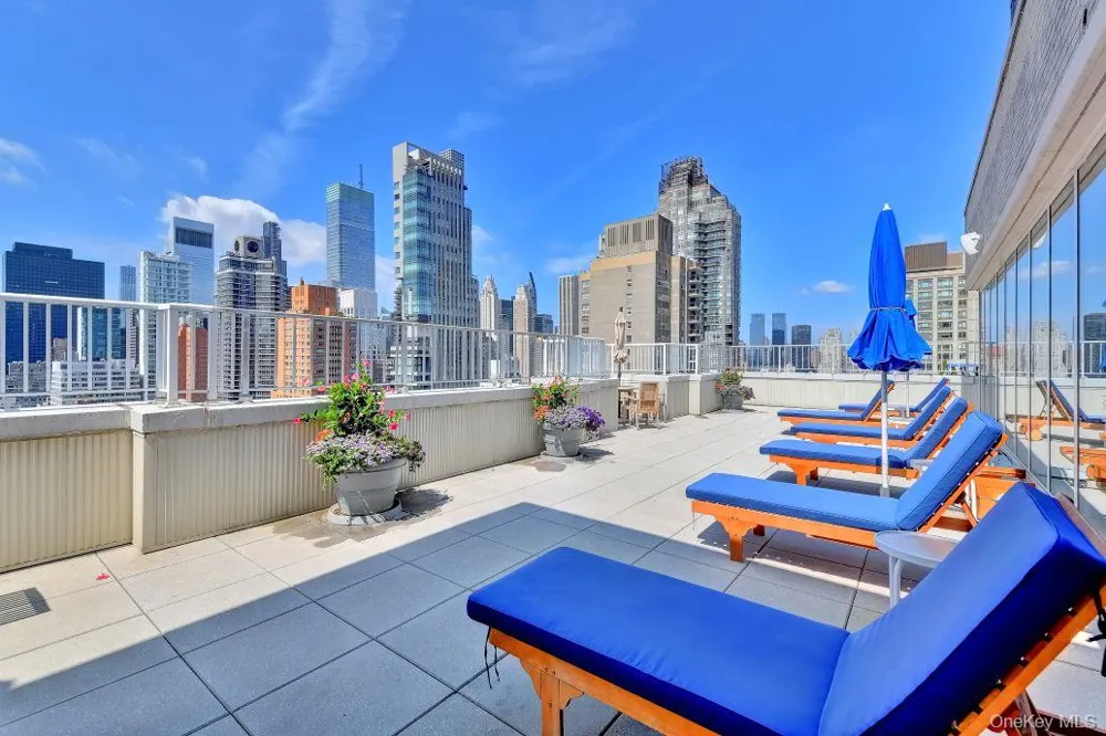 220 E 65th Street #11C New York (Manhattan), NY 10065