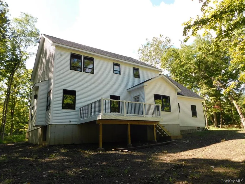 3 Elbow Lane Highland, NY 12528
