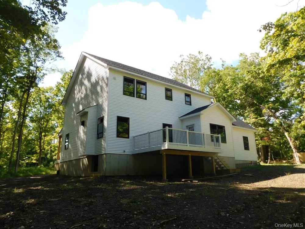 3 Elbow Lane Highland, NY 12528