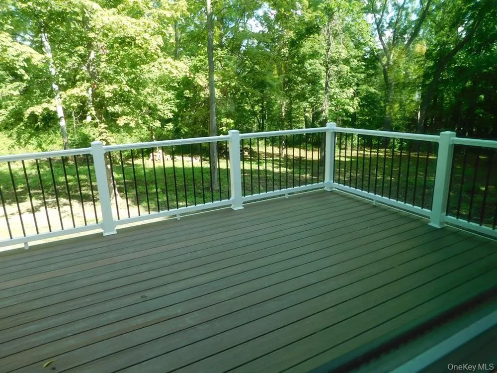 3 Elbow Lane Highland, NY 12528