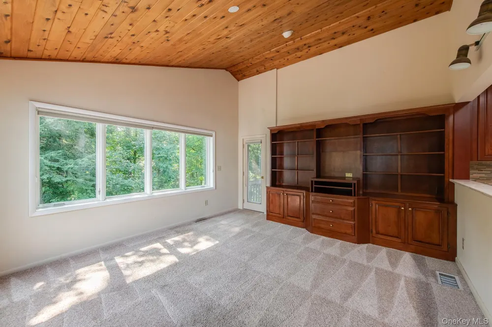 44 Homer Place Poughkeepsie, NY 12603