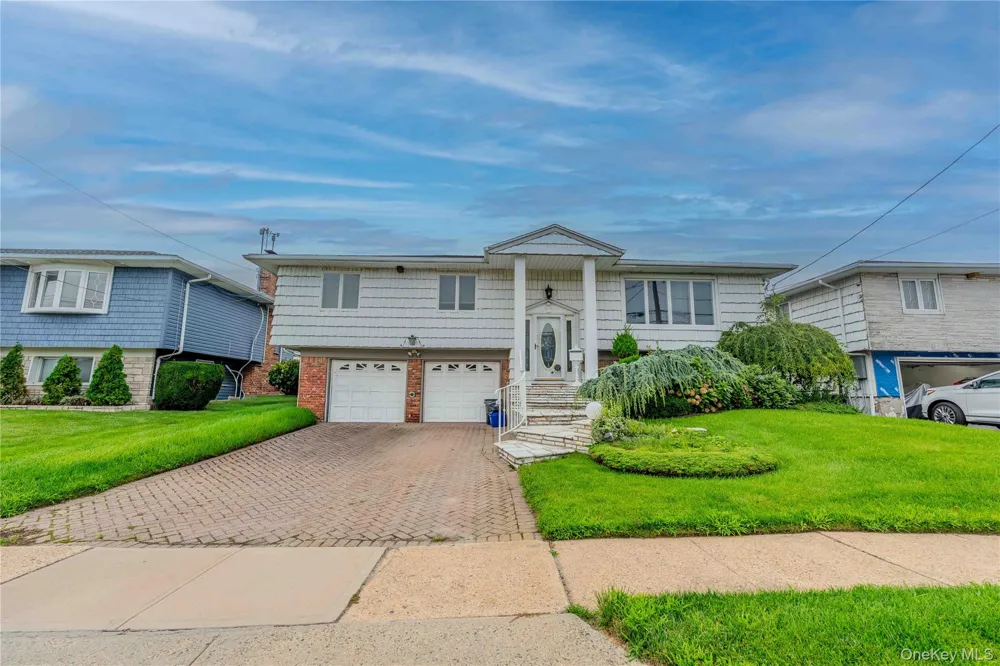 3232 Ocean Harbor Drive Oceanside, NY 11572