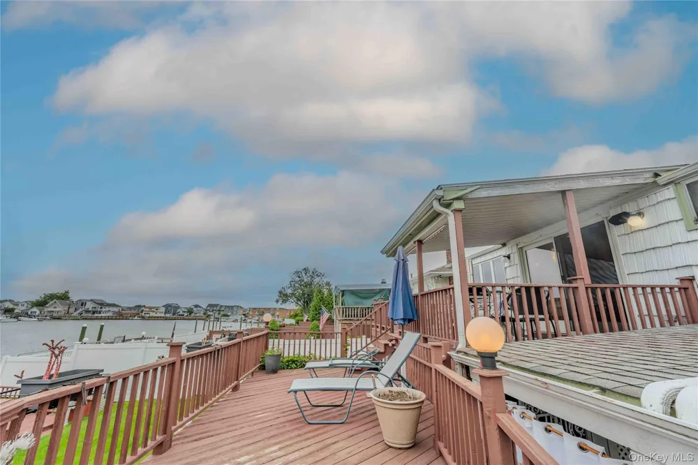3232 Ocean Harbor Drive Oceanside, NY 11572