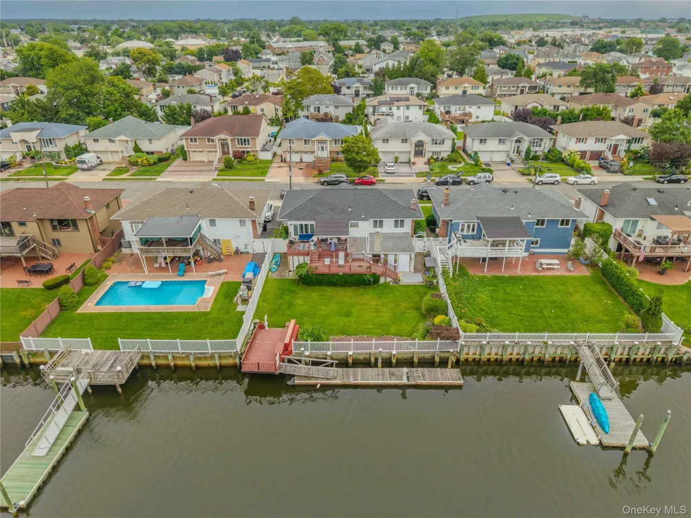 3232 Ocean Harbor Drive Oceanside, NY 11572