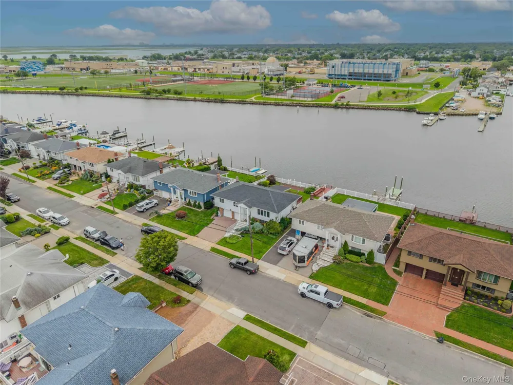 3232 Ocean Harbor Drive Oceanside, NY 11572