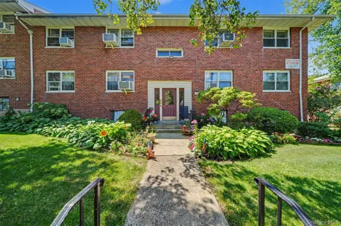 20 Dehaven Drive #2E