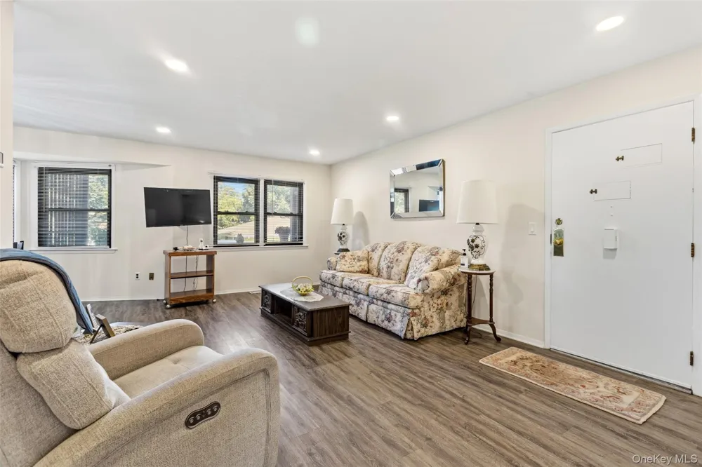 39 Sussex Drive #B Yorktown Heights, NY 10598