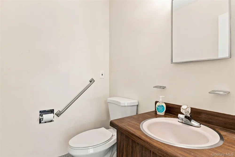 39 Sussex Drive #B Yorktown Heights, NY 10598