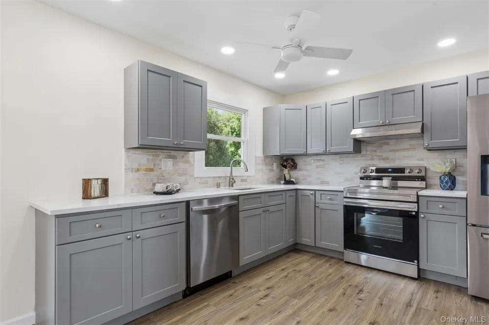 91 Circle Drive W Patchogue, NY 11772