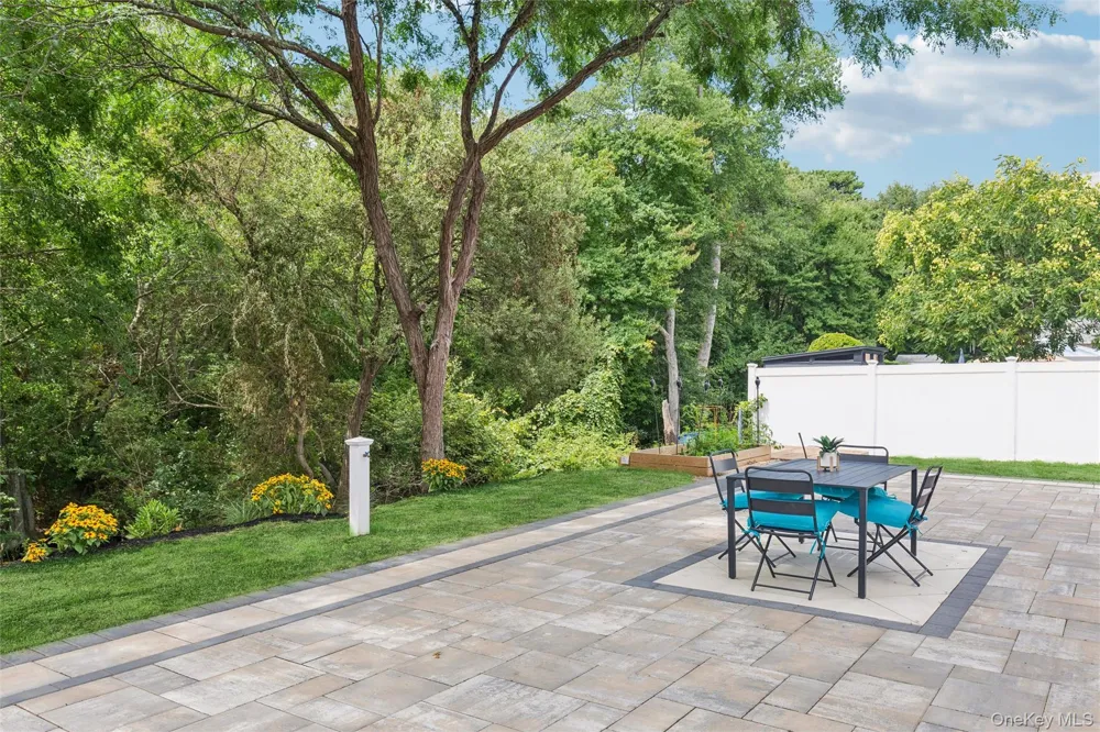 91 Circle Drive W Patchogue, NY 11772