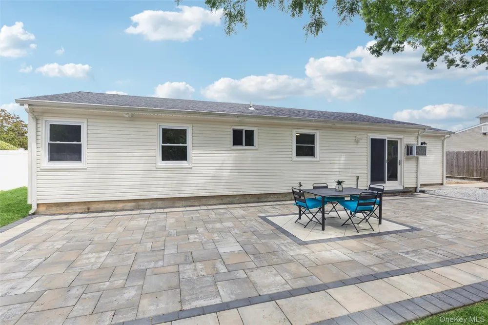 91 Circle Drive W Patchogue, NY 11772